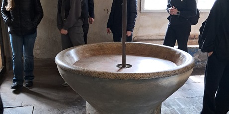 Powiększ grafikę: 09-06-2025-wycieczka-klas-1c-i-3b-do-muzeum-stutthof-w-sztutowie-623523.jpg