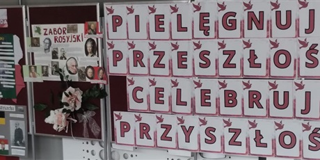 Powiększ grafikę: 11-listopada-narodowe-swieto-niepodleglosci-653562.jpg