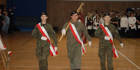 Powiększ grafikę: 11-listopada-narodowe-swieto-niepodleglosci-653563.jpg