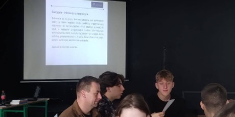 Powiększ grafikę: 4lozoms-w-projekcie-na-drodze-do-rozwoju-pomorska-szkola-obywatelska-start-656017.jpg