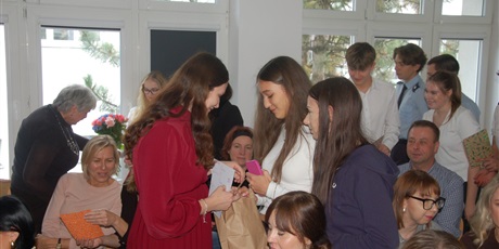 Powiększ grafikę: dzien-edukacji-narodowej-w-iv-lo-644951.jpg