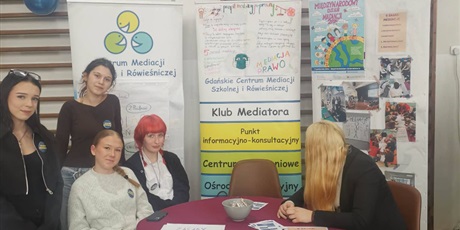 Powiększ grafikę: dzien-otwarty-w-iv-lo-683842.jpg