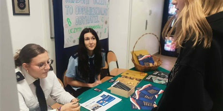 Powiększ grafikę: dzien-otwarty-w-iv-lo-683846.jpg