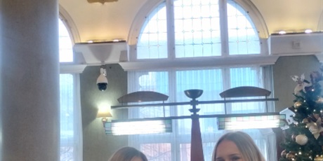 Powiększ grafikę: edukacja-w-terenie-klasy-4a-swiatecznie-666932.jpg