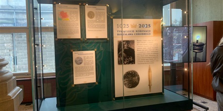 Powiększ grafikę: edukacja-w-terenie-klasy-4a-swiatecznie-666939.jpg