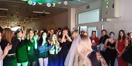 Powiększ grafikę: halloween-651700.jpg