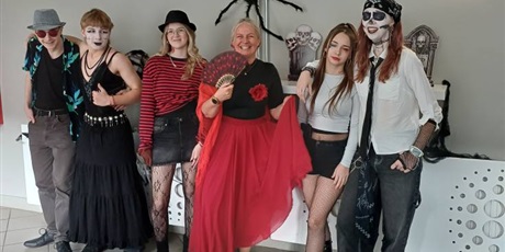 Powiększ grafikę: halloween-651701.jpg