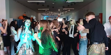 Powiększ grafikę: halloween-651703.jpg