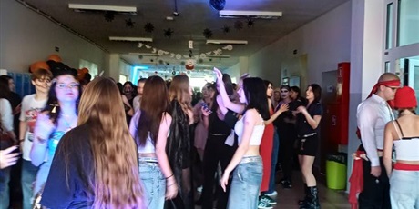 Powiększ grafikę: halloween-651704.jpg