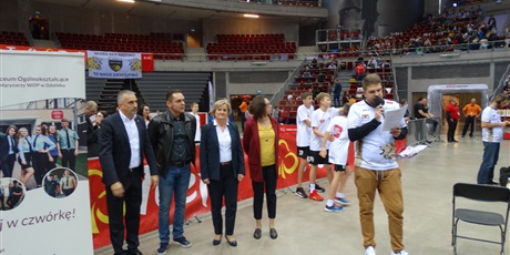 Powiększ grafikę: iv-lo-z-oms-i-lotos-trefl-partnerami-116295.jpg