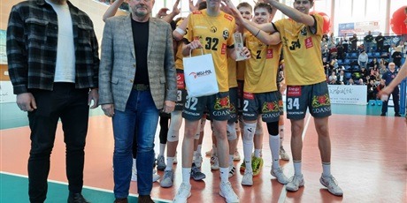 Powiększ grafikę: jestesmy-mistrzami-polski-689882.jpg