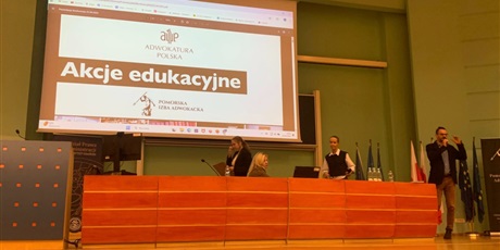 Powiększ grafikę: konferencja-metodyczna-kuratorium-oswiaty-w-gdansku-szkola-relacji-640454.jpg