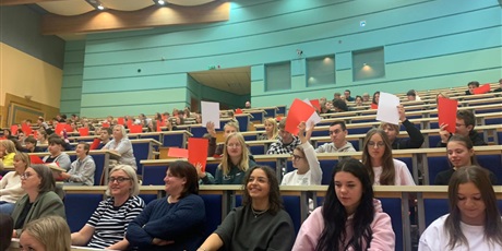 Powiększ grafikę: konferencja-metodyczna-kuratorium-oswiaty-w-gdansku-szkola-relacji-640465.jpg