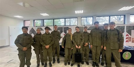 Powiększ grafikę: konferencja-zorganizowana-z-okazji-35-lecia-powolania-strazy-granicznej-716200.jpg