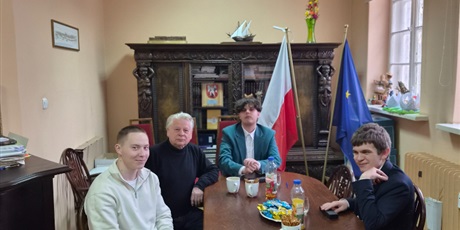 Powiększ grafikę: konkurs-poznajemy-senat-rp-682569.jpg