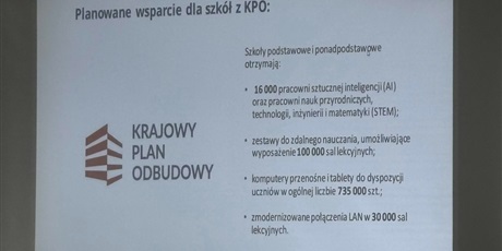 Powiększ grafikę: lekcja-obywatelska-my-jestesmy-unia-694308.jpg