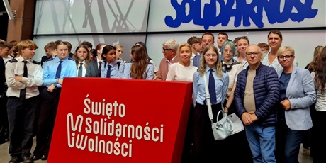 Powiększ grafikę: miedzyszkolna-lekcja-obywatelska-636690.jpg
