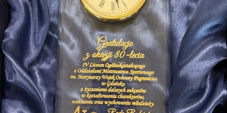 Powiększ grafikę: podziekowania-dla-gosci-jubileuszu-szkoly-699894.jpg