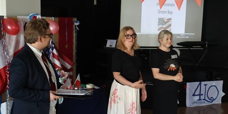 Powiększ grafikę: polsko-amerykanska-konferencja-edukacyjna-w-4-lo-w-gdansku-702907.jpg