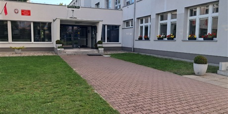 Powiększ grafikę: rok-jubileuszowy-szkoly-640402.jpg