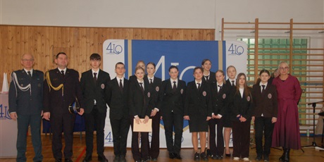 Powiększ grafikę: slubowanie-klas-pierwszych-680866.jpg