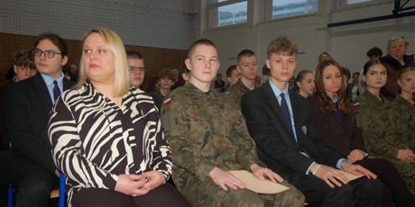 Powiększ grafikę: slubowanie-klas-pierwszych-680872.jpg