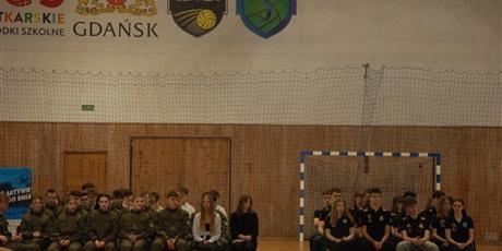 Powiększ grafikę: slubowanie-klas-pierwszych-680905.jpg