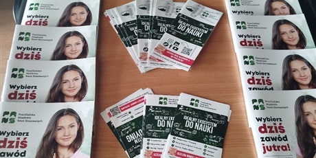 Powiększ grafikę: spotkanie-z-patronatem-powislanska-akademia-nauk-stosowanych-684710.jpg