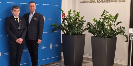 Powiększ grafikę: sukces-naszego-ucznia-688671.jpg