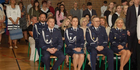 Powiększ grafikę: uroczyste-rozpoczecie-roku-szkolnego-2025-2026-636489.jpg