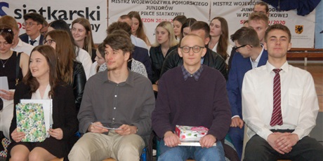 Powiększ grafikę: uroczystosc-zakonczenia-roku-klas-trzecich-2021-22-fotorelacja-347493.jpg