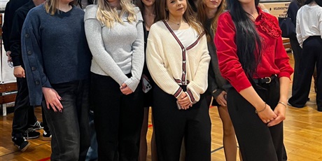 Powiększ grafikę: wigilia-w-iv-lo-667185.jpg