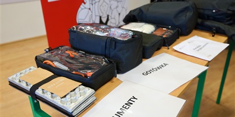 Powiększ grafikę: wizyta-wojewody-pomorskiej-w-iv-lo-679014.jpg