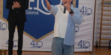 Powiększ grafikę: za-nami-uroczyste-zakonczenie-roku-klas-maturalnych-689218.jpg