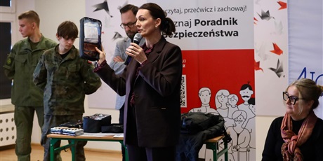 Powiększ grafikę: Lekcja obywatelska z Wojewodą Pomorskim pt. "Młodzi i bezpieczni"