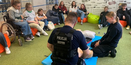 Powiększ grafikę: Pierwsza pomoc i warsztaty policyjne w Centrum Rozwoju Talentów