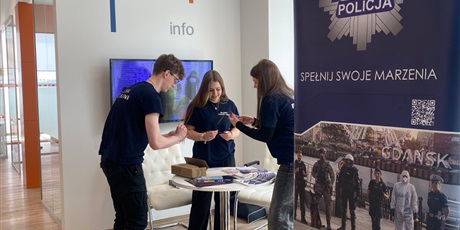 Powiększ grafikę: Pierwsza pomoc i warsztaty policyjne w Centrum Rozwoju Talentów