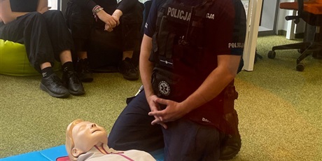 Powiększ grafikę: Pierwsza pomoc i warsztaty policyjne w Centrum Rozwoju Talentów