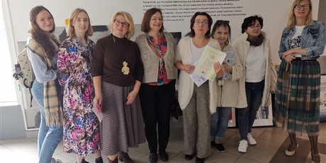 Powiększ grafikę: Zespół 4LO MUDI zaprezentował dwa podręczniki projektu Erasmus+ MUDI